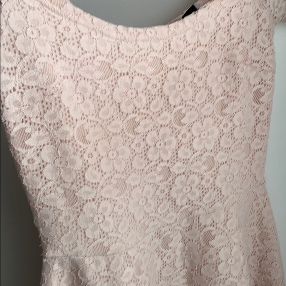 Lace Dress - Picture 2 of 3